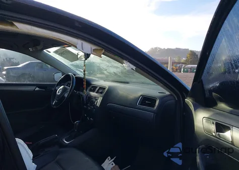 2014 Volkswagen Jetta 2.0L Tdi z USA, uszkodzony, nr VIN 3VWLL7AJ9EM381580